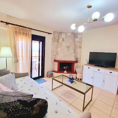 Nice Apartment With Amazing Views Kриопиги Стая снимка