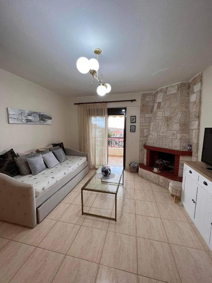 Nice Apartment With Amazing Views Kриопиги Стая снимка
